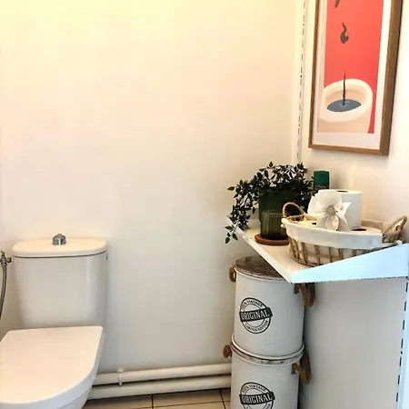 Fabulous 12 Minutes From Disneyland